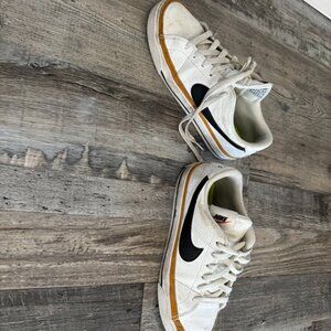 Nike Court Vintage Sneakers White Black Gum – Women’s Size 6.5